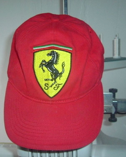 Création du logo Ferrari brodé