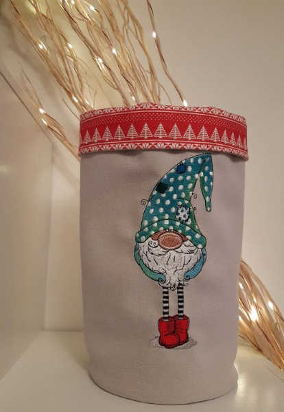 Embroidered christmas baslet with gnome design