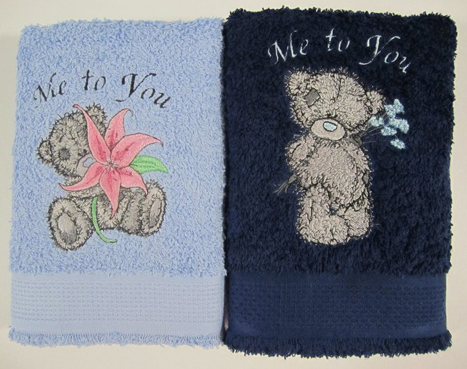 Embroidered towels with Teddy Bear design