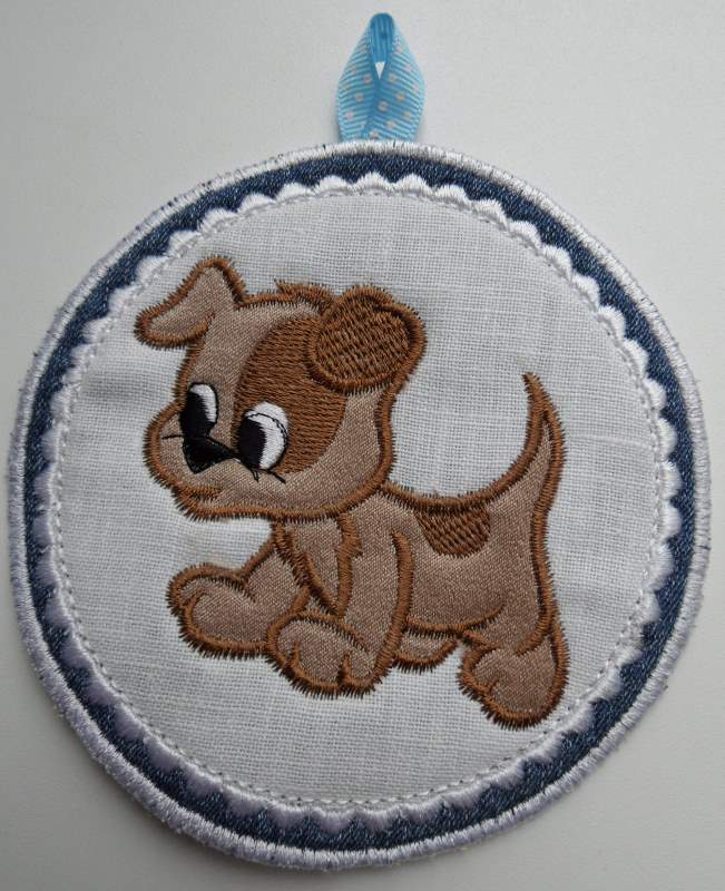 Funny dog applique free embroidery design