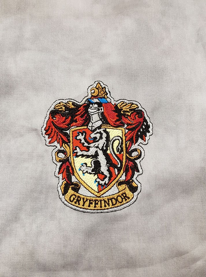 Download Gryffindor Emblem Embroidery Design Yellowimages Mockups
