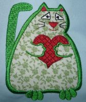 Diseño de bordado de apliques gratis de gato con corazón.