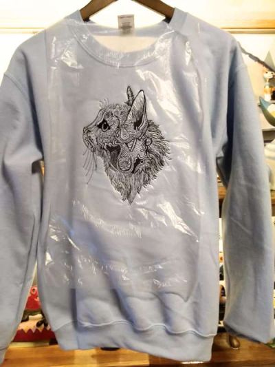 Hoody with Fancy cat embroidery design