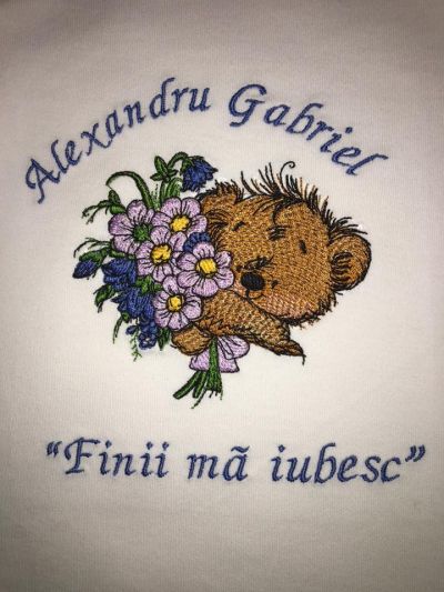 Teddy Bear with bouquet embroidery design in towel